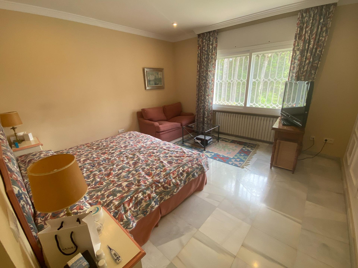 Photo 28 Detached Villa Guadalmina Baja, Costa del Sol, Málaga – R4941982