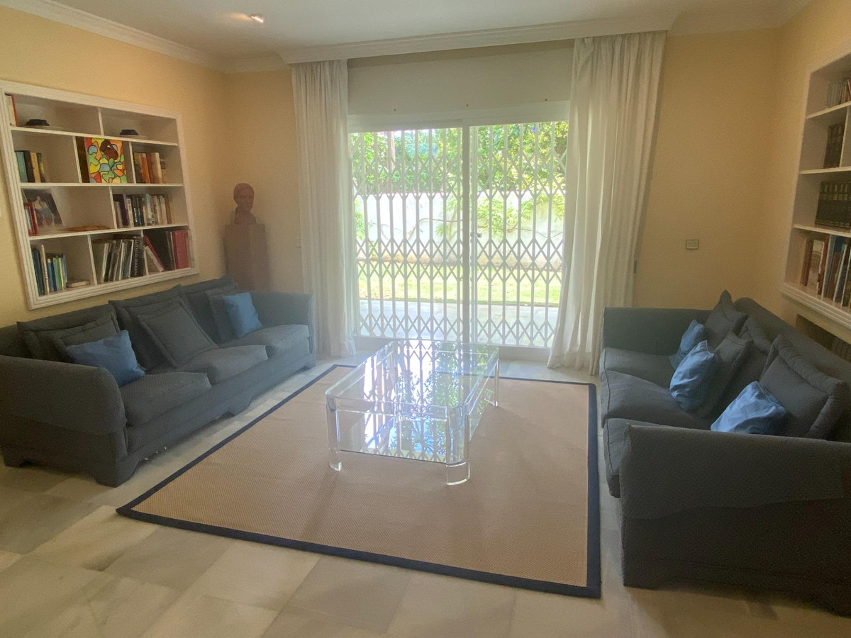 Photo 35 Detached Villa Guadalmina Baja, Costa del Sol, Málaga – R4941982
