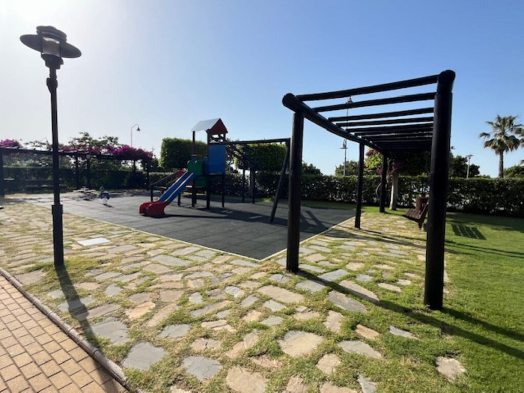 Photo 17 Middle Floor Apartment Estepona, Costa del Sol, Málaga – R5057623