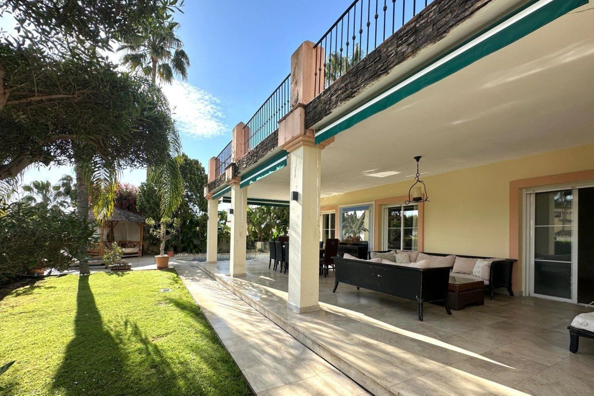 Photo 4 Detached Villa Guadalmina Alta, Costa del Sol, Málaga – R5061856
