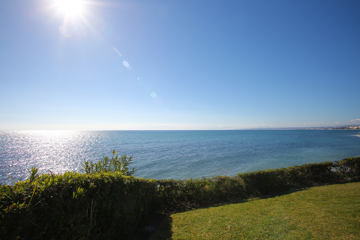 Photo 3 Townhouse Estepona, Costa del Sol, Málaga – R4802722