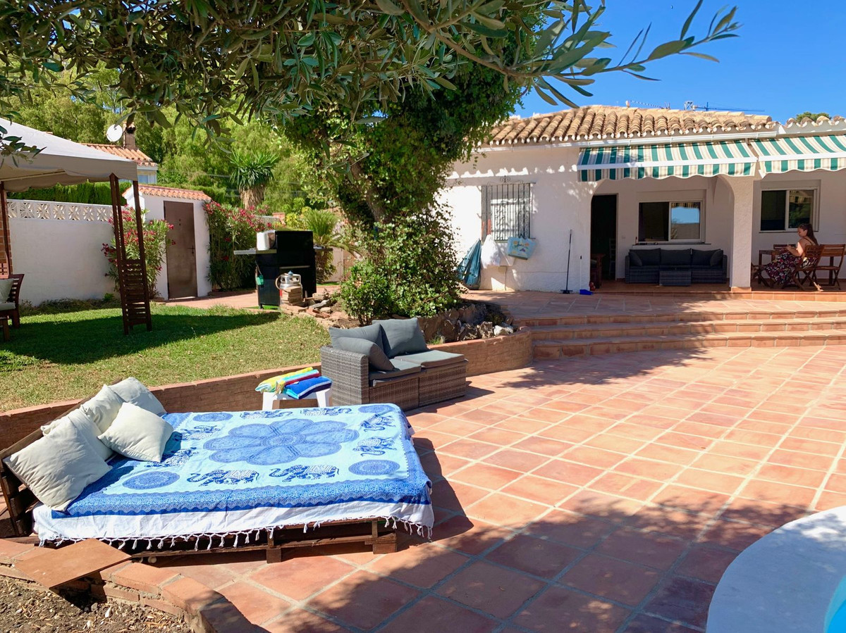 Photo 3 Detached Villa Benalmadena, Costa del Sol, Málaga – R3858691