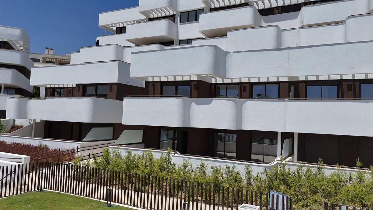 Photo 17 Middle Floor Apartment Estepona, Costa del Sol, Málaga – R5112466
