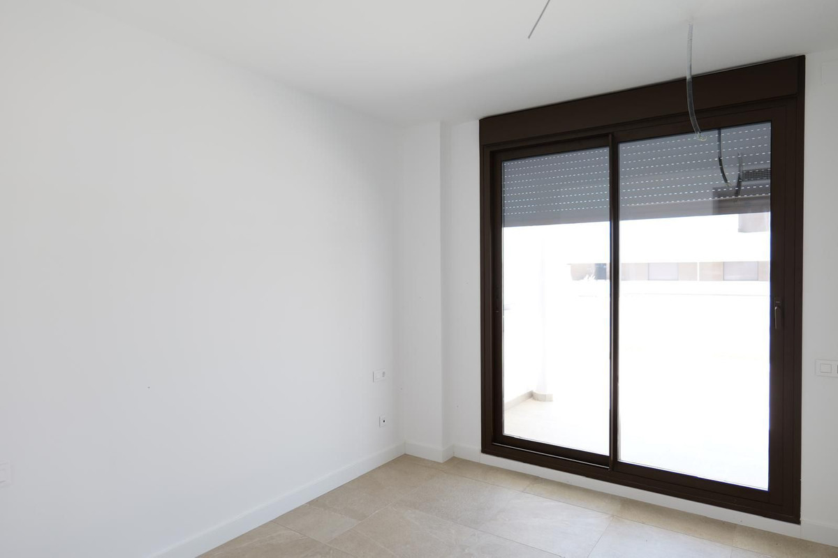 Photo 27 Middle Floor Apartment Estepona, Costa del Sol, Málaga – R5112466