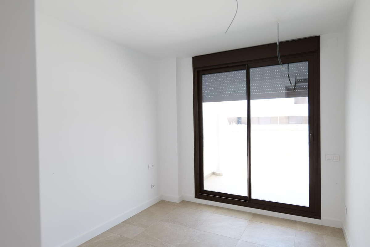 Photo 28 Middle Floor Apartment Estepona, Costa del Sol, Málaga – R5112466