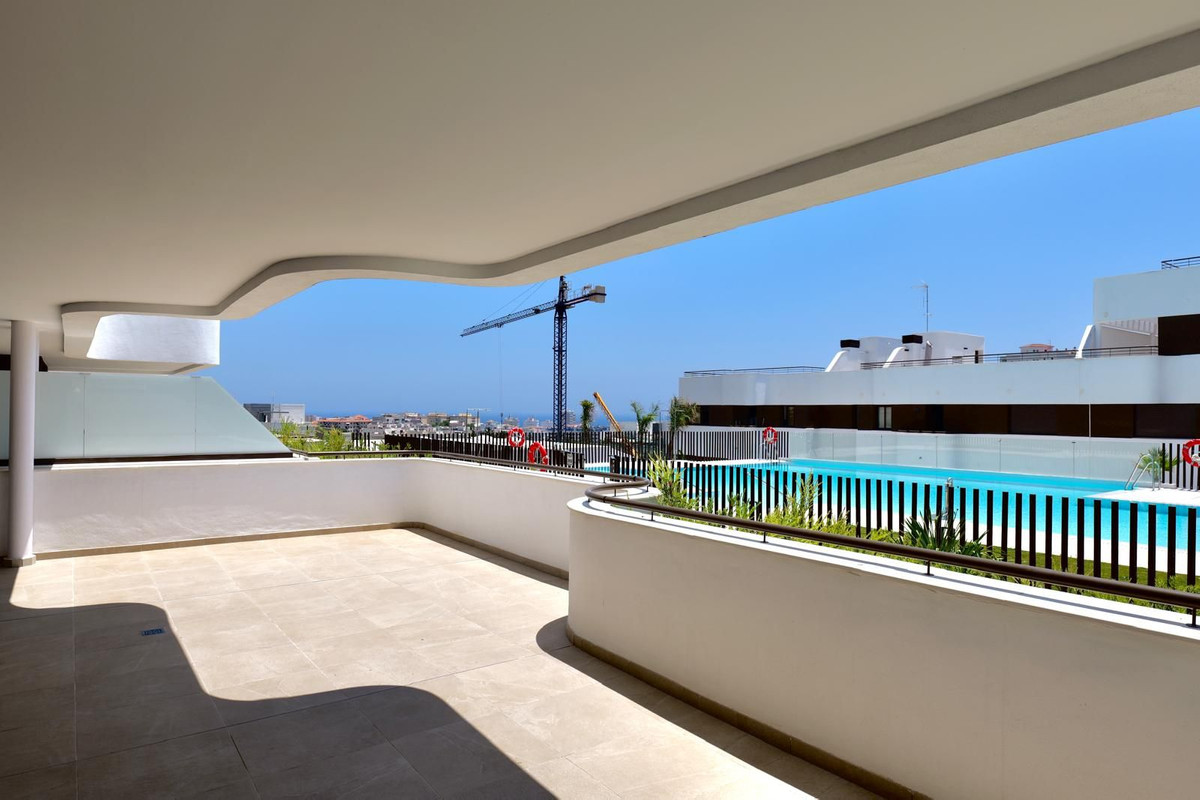 Photo 5 Middle Floor Apartment Estepona, Costa del Sol, Málaga – R5112466