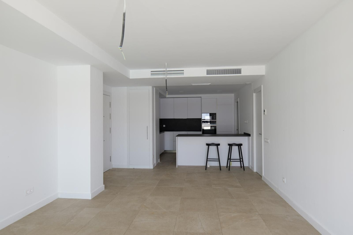 Photo 9 Middle Floor Apartment Estepona, Costa del Sol, Málaga – R5112466
