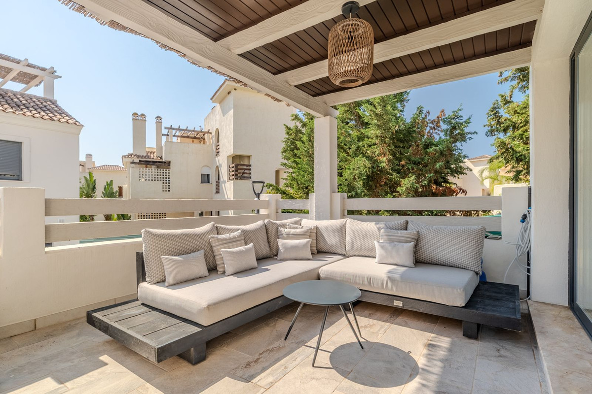 Photo 1 Townhouse Estepona, Costa del Sol, Málaga – R5084074