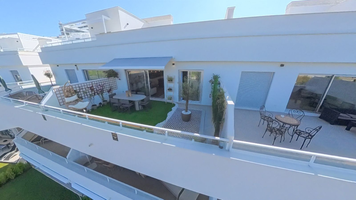 Photo 1 Penthouse New Golden Mile, Costa del Sol, Málaga – R5079931
