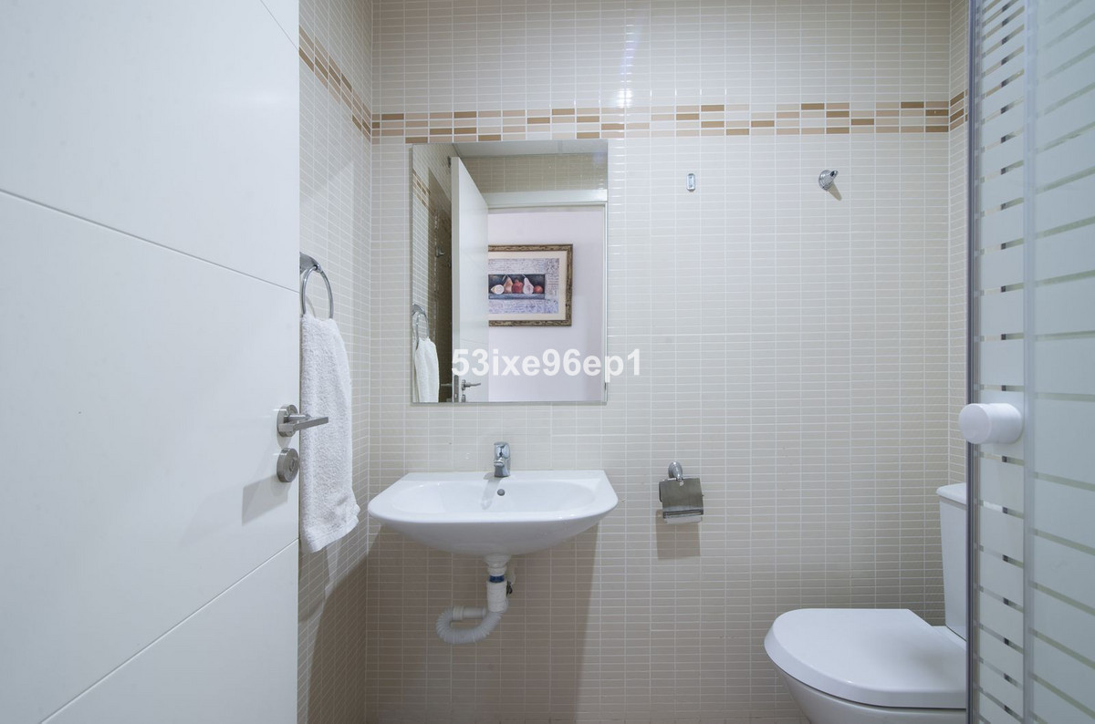Photo 16 Middle Floor Apartment New Golden Mile, Costa del Sol, Málaga – R5019412