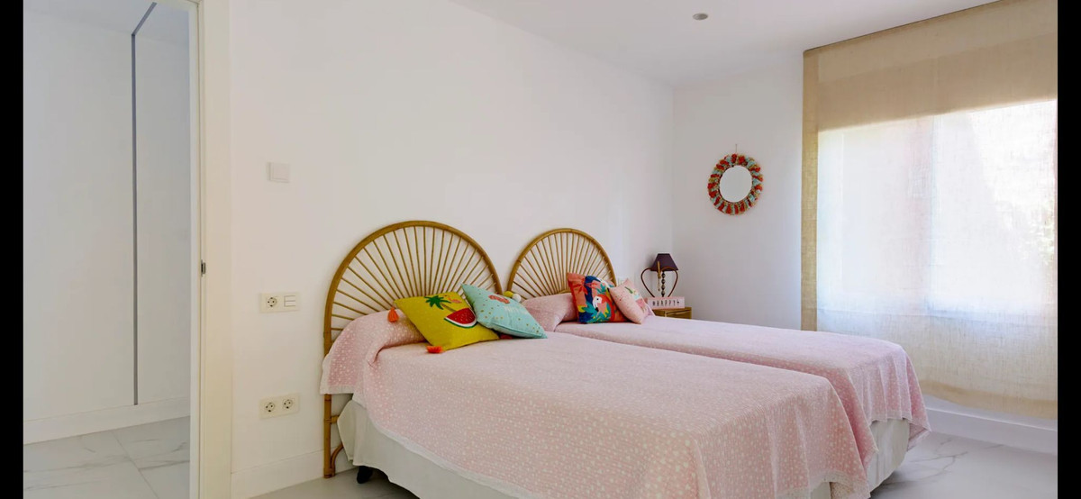 Photo 19 Ground Floor Apartment Estepona, Costa del Sol, Málaga – R5010160