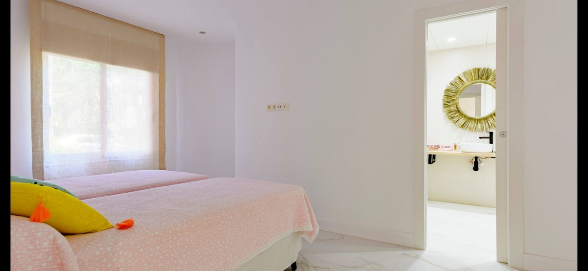 Photo 23 Ground Floor Apartment Estepona, Costa del Sol, Málaga – R5010160