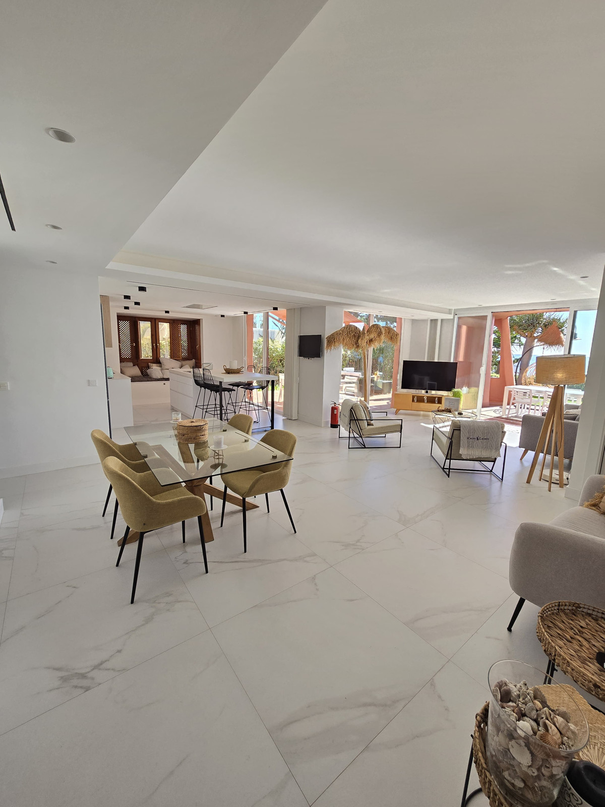 Photo 4 Ground Floor Apartment Estepona, Costa del Sol, Málaga – R5010160