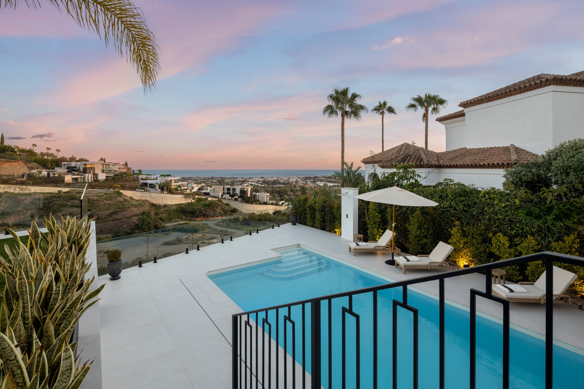 Photo 3 Detached Villa La Quinta, Costa del Sol, Málaga – R5057956
