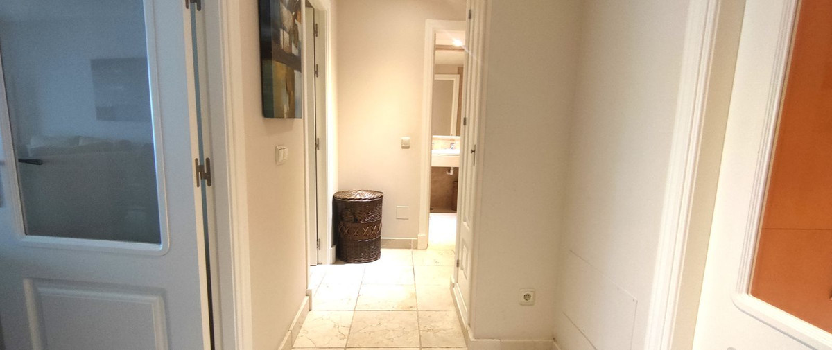 Photo 15 Middle Floor Apartment Atalaya, Costa del Sol, Málaga – R5104873