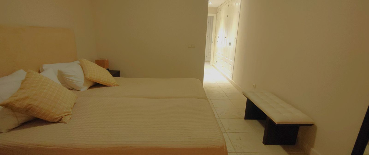 Photo 27 Middle Floor Apartment Atalaya, Costa del Sol, Málaga – R5104873