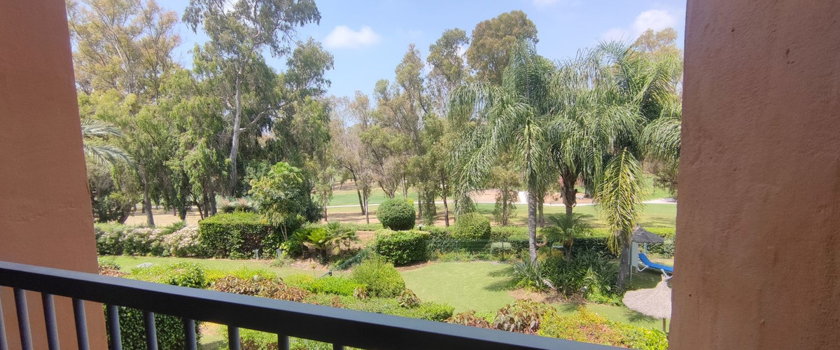 Photo 4 Middle Floor Apartment Atalaya, Costa del Sol, Málaga – R5104873