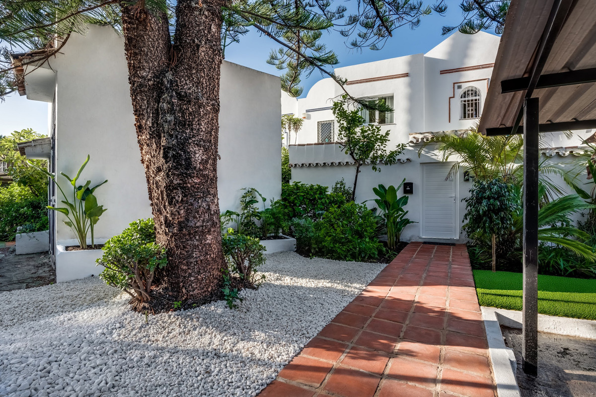 Photo 37 Townhouse Nueva Andalucía, Costa del Sol, Málaga – R5105251