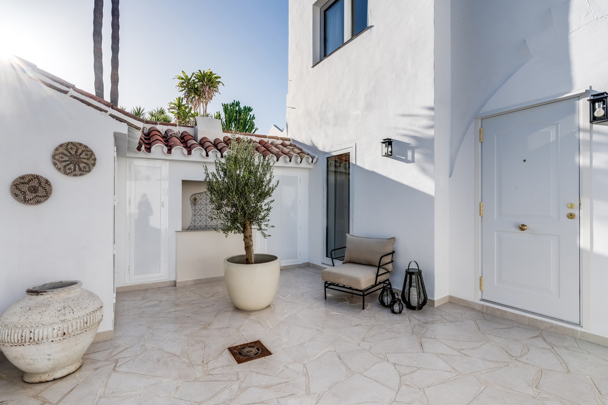 Photo 8 Townhouse Nueva Andalucía, Costa del Sol, Málaga – R5105251