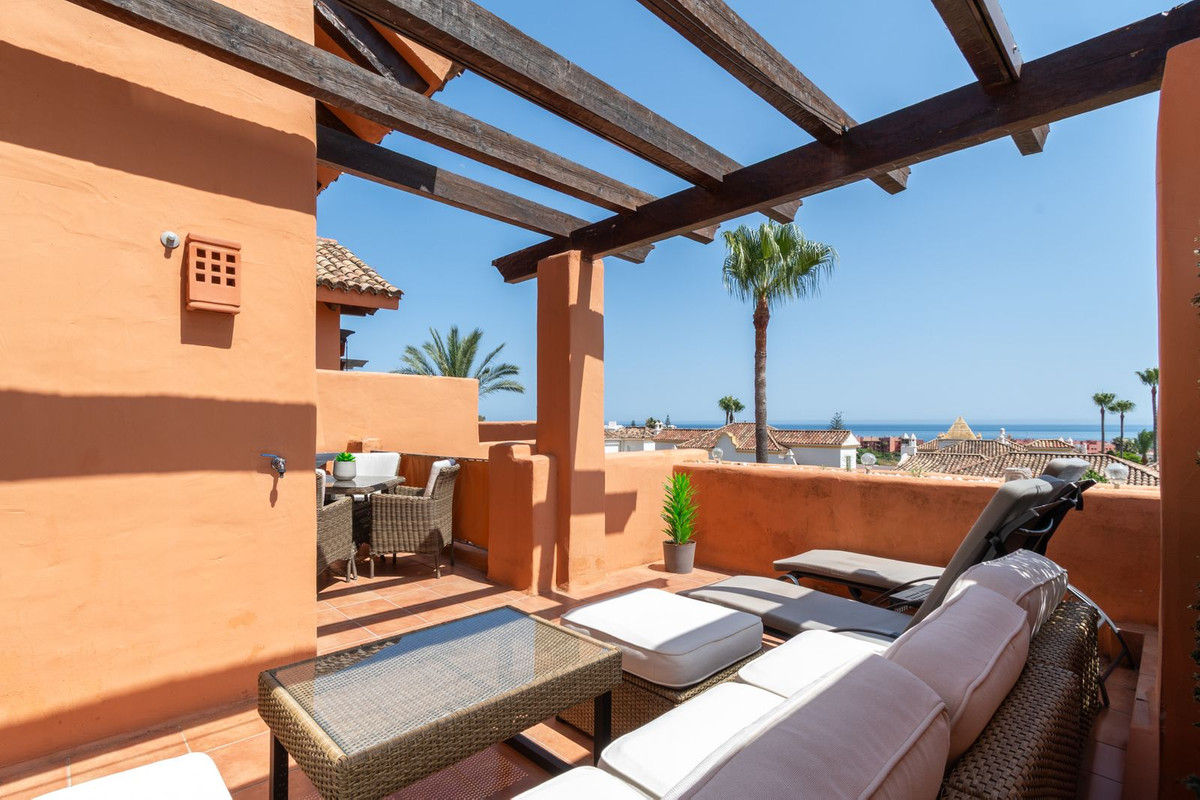 Photo 1 Penthouse New Golden Mile, Costa del Sol, Málaga – R5110213