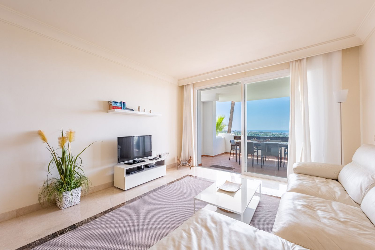 Photo 7 Middle Floor Apartment Atalaya, Costa del Sol, Málaga – R5077474