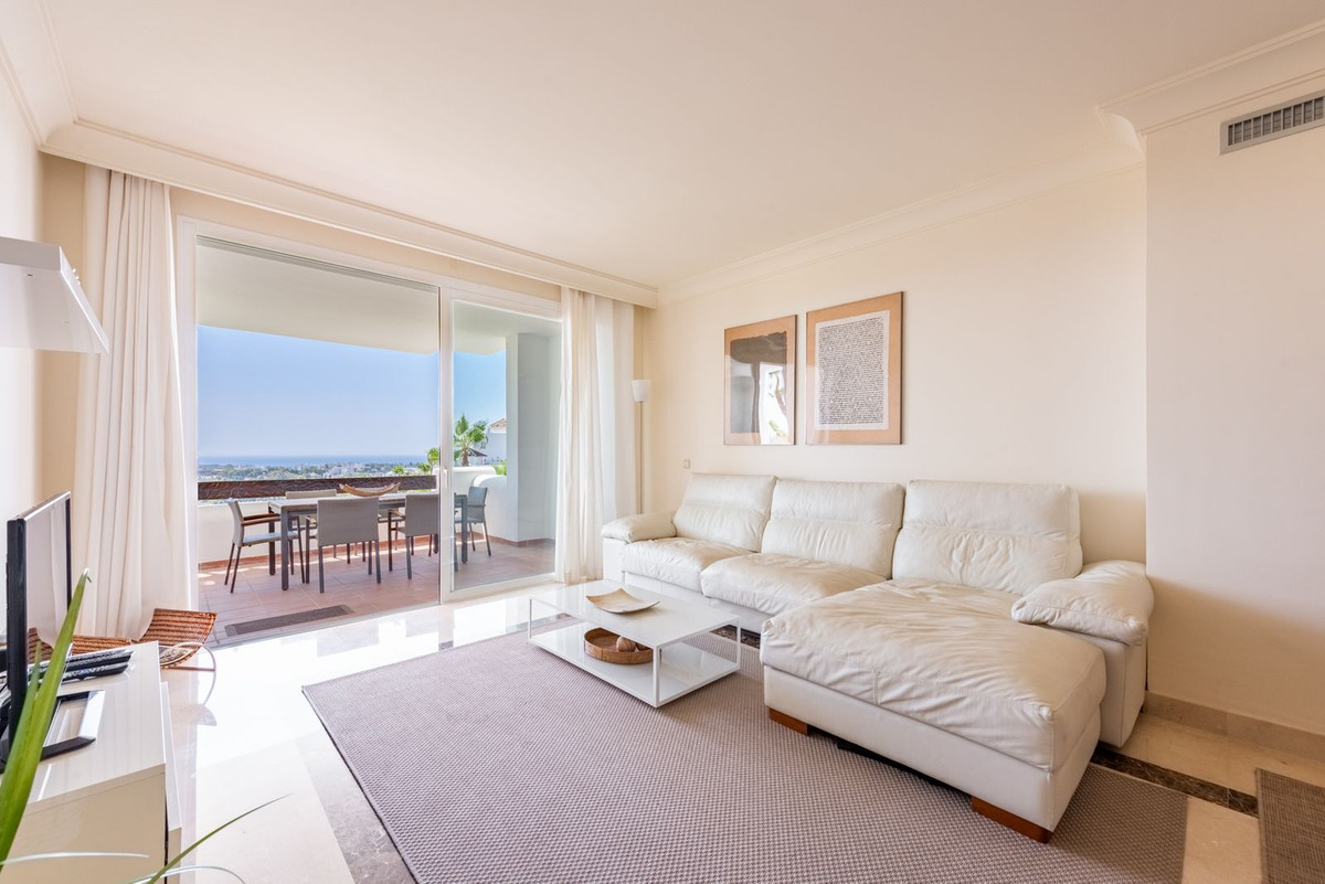 Photo 8 Middle Floor Apartment Atalaya, Costa del Sol, Málaga – R5077474