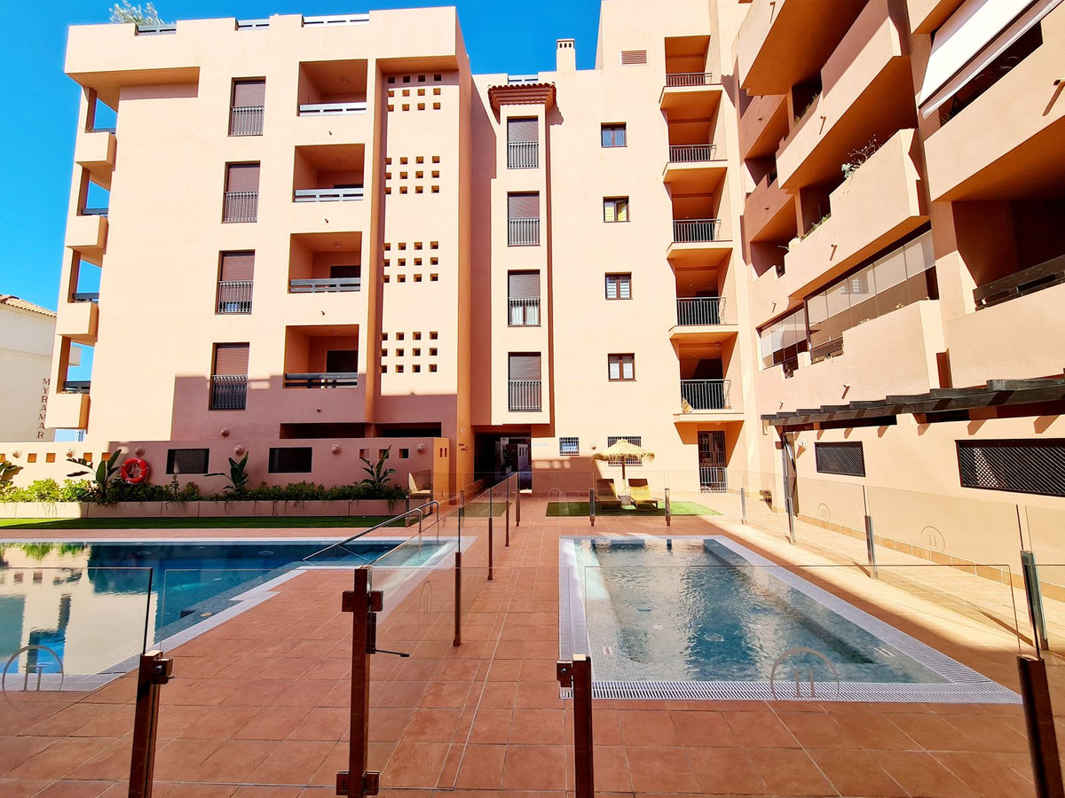 Photo 6 Middle Floor Apartment Benalmadena, Costa del Sol, Málaga – R5079031