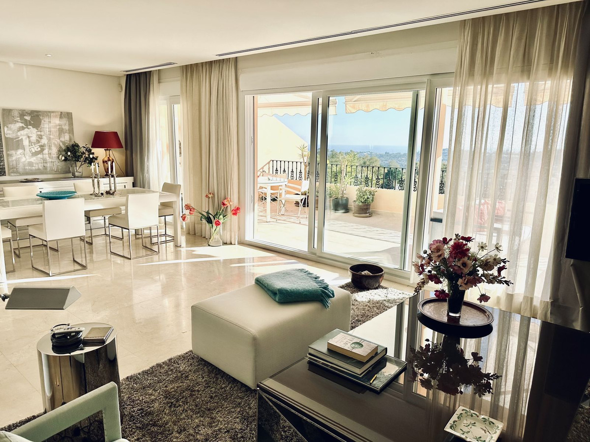Photo 1 Penthouse Duplex Nueva Andalucía, Costa del Sol, Málaga – R4582279