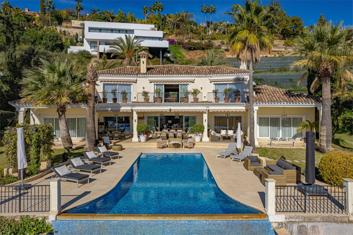 Photo 1 Detached Villa La Quinta, Costa del Sol, Málaga – R4919749