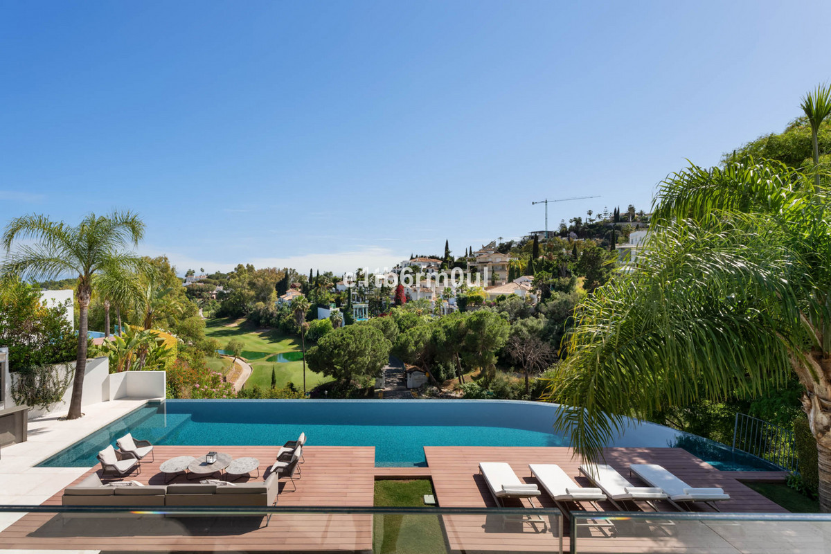 Photo 3 Detached Villa La Quinta, Costa del Sol, Málaga – R5062792