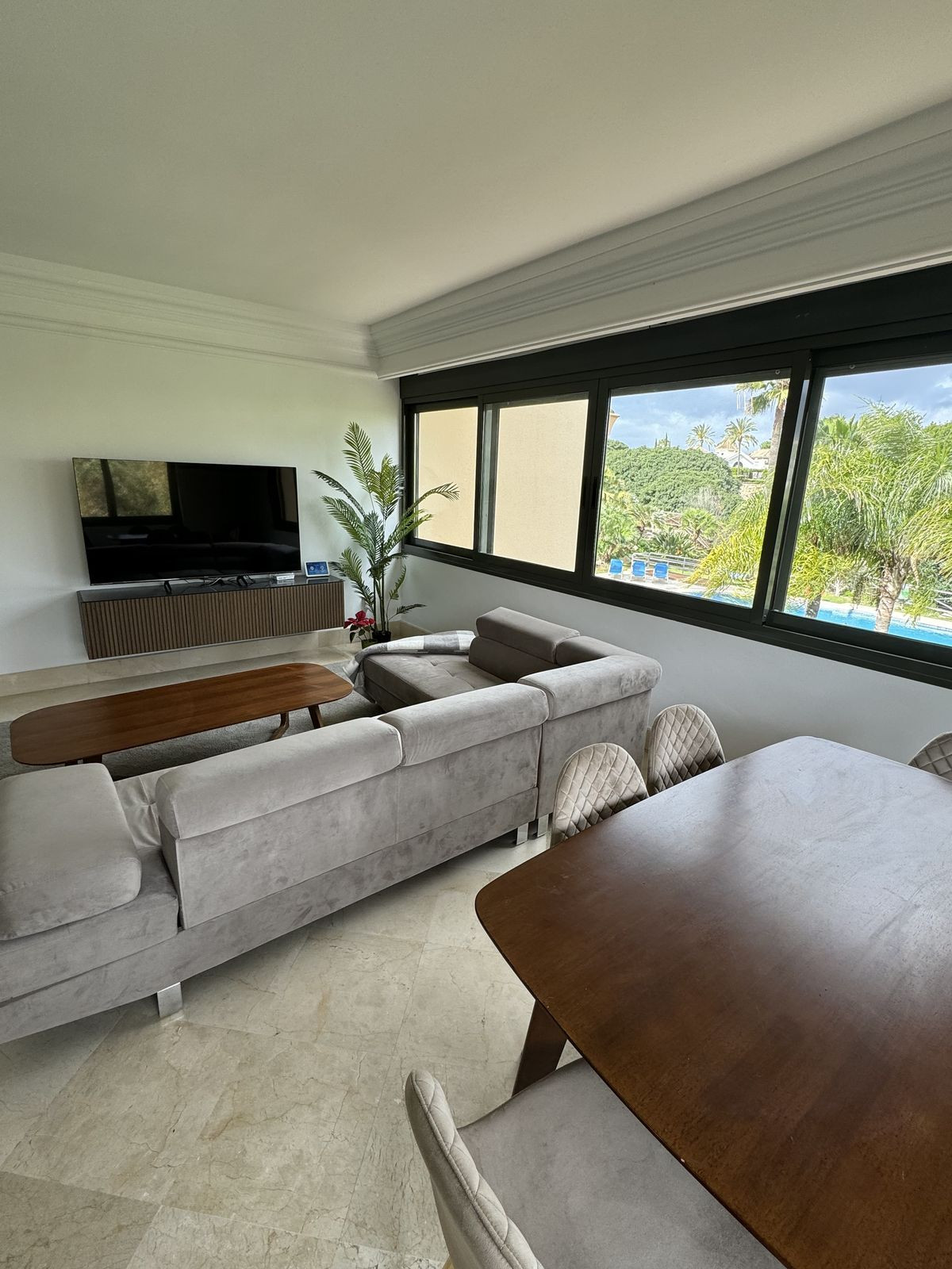 Photo 5 Middle Floor Apartment Nueva Andalucía, Costa del Sol, Málaga – R4683916