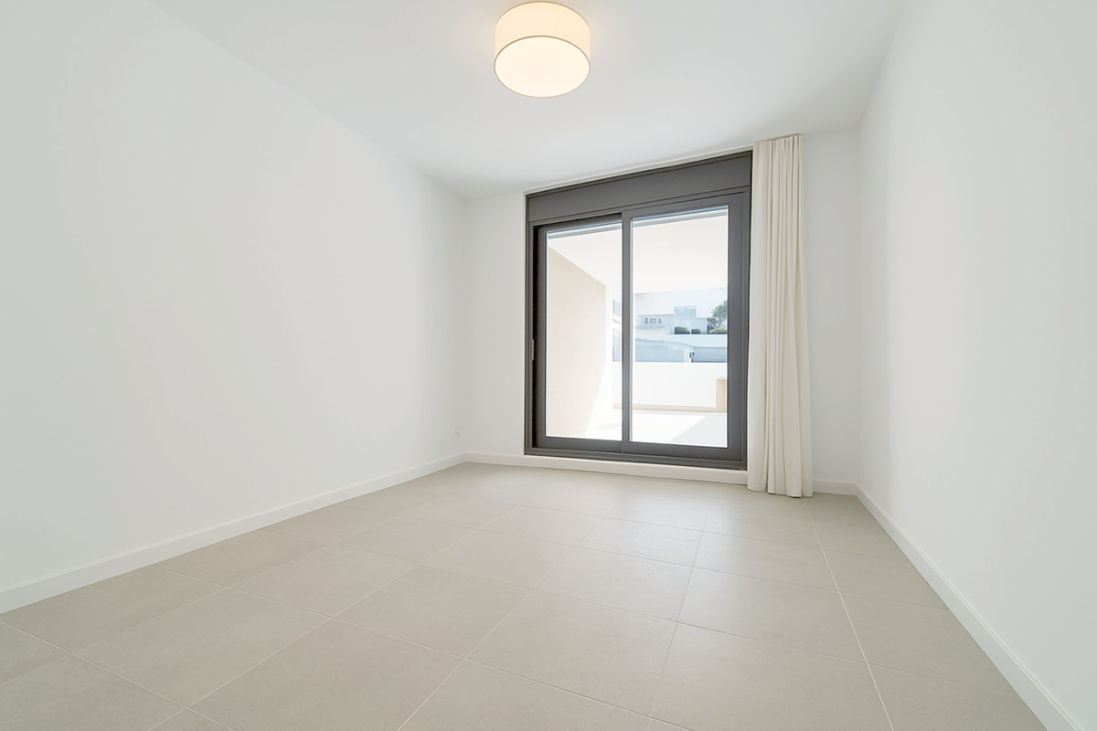Photo 37 Ground Floor Apartment Estepona, Costa del Sol, Málaga – R5084467