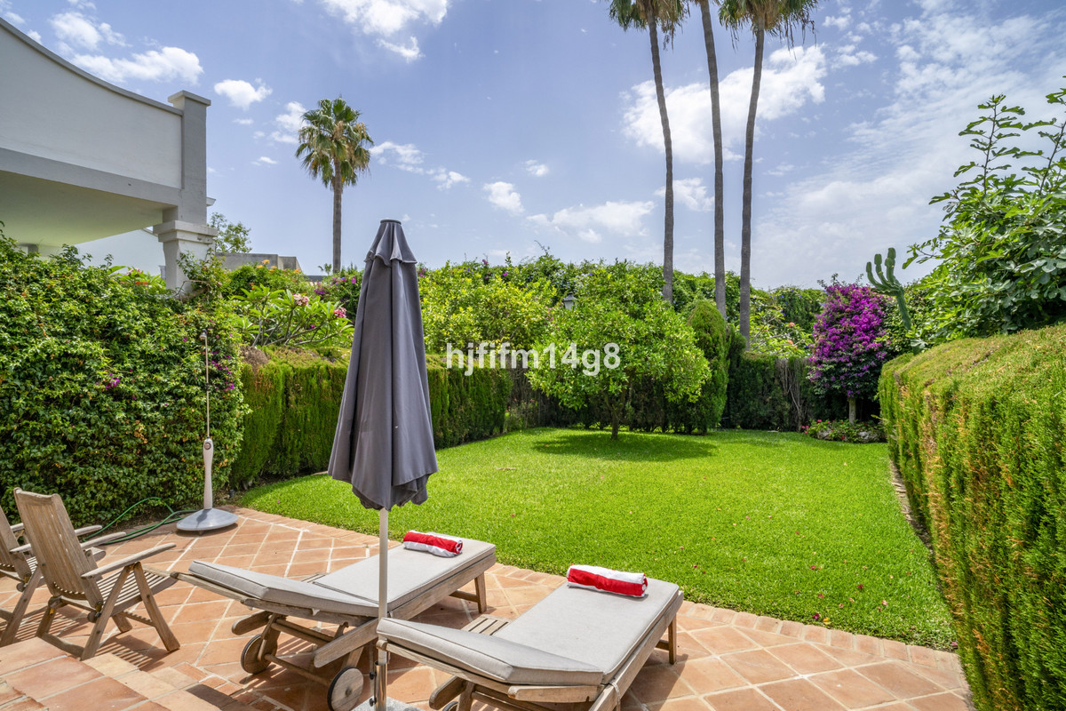 Photo 4 Townhouse Nueva Andalucía, Costa del Sol, Málaga – R5080336