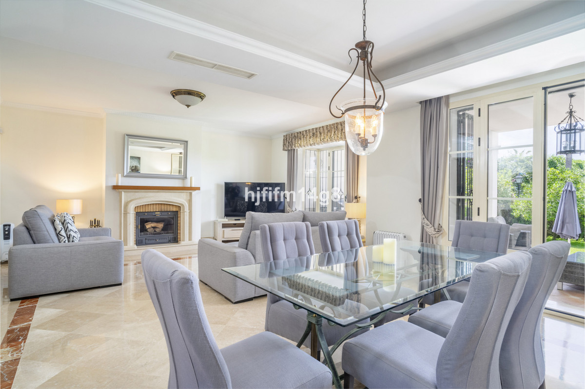 Photo 5 Townhouse Nueva Andalucía, Costa del Sol, Málaga – R5080336