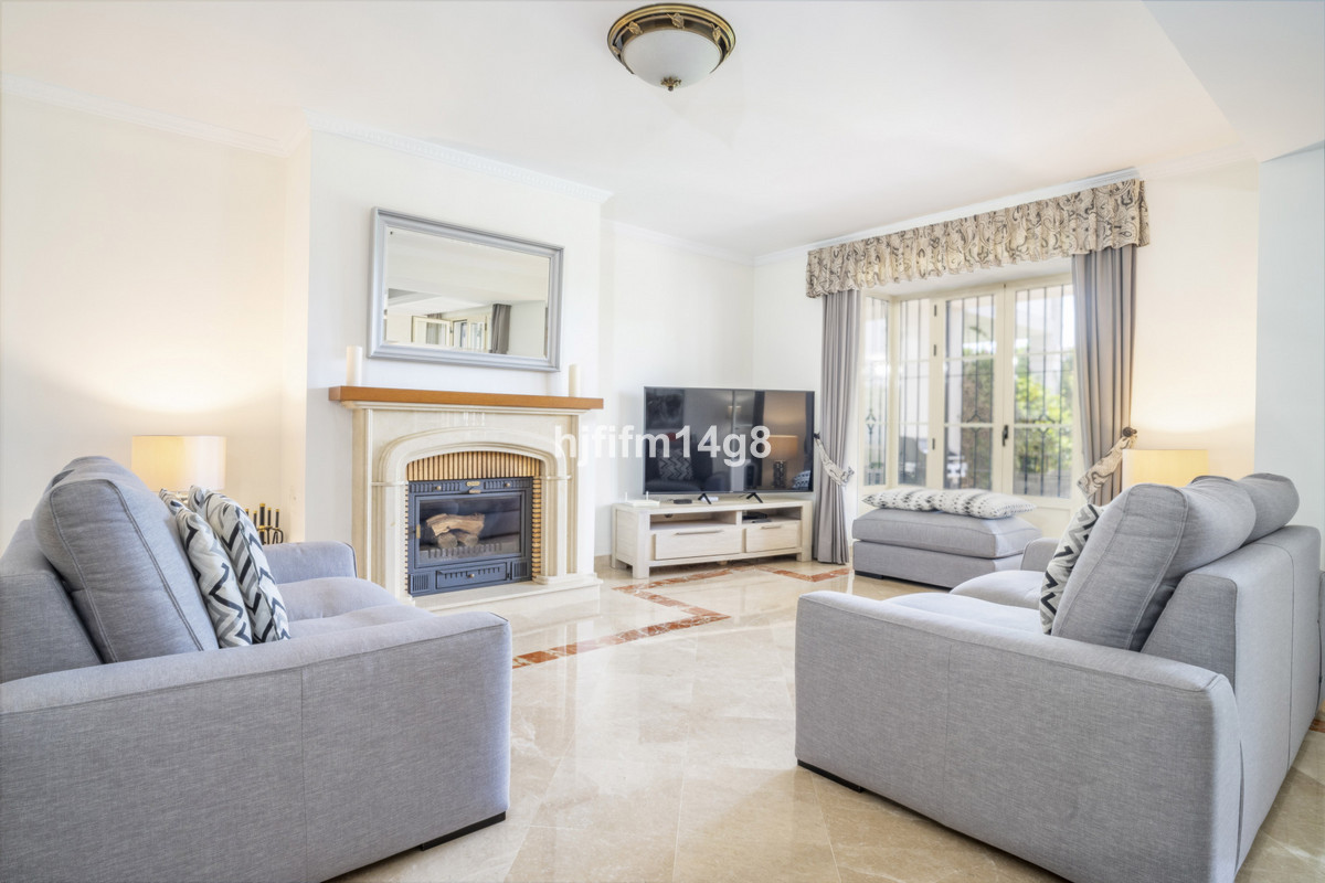 Photo 6 Townhouse Nueva Andalucía, Costa del Sol, Málaga – R5080336