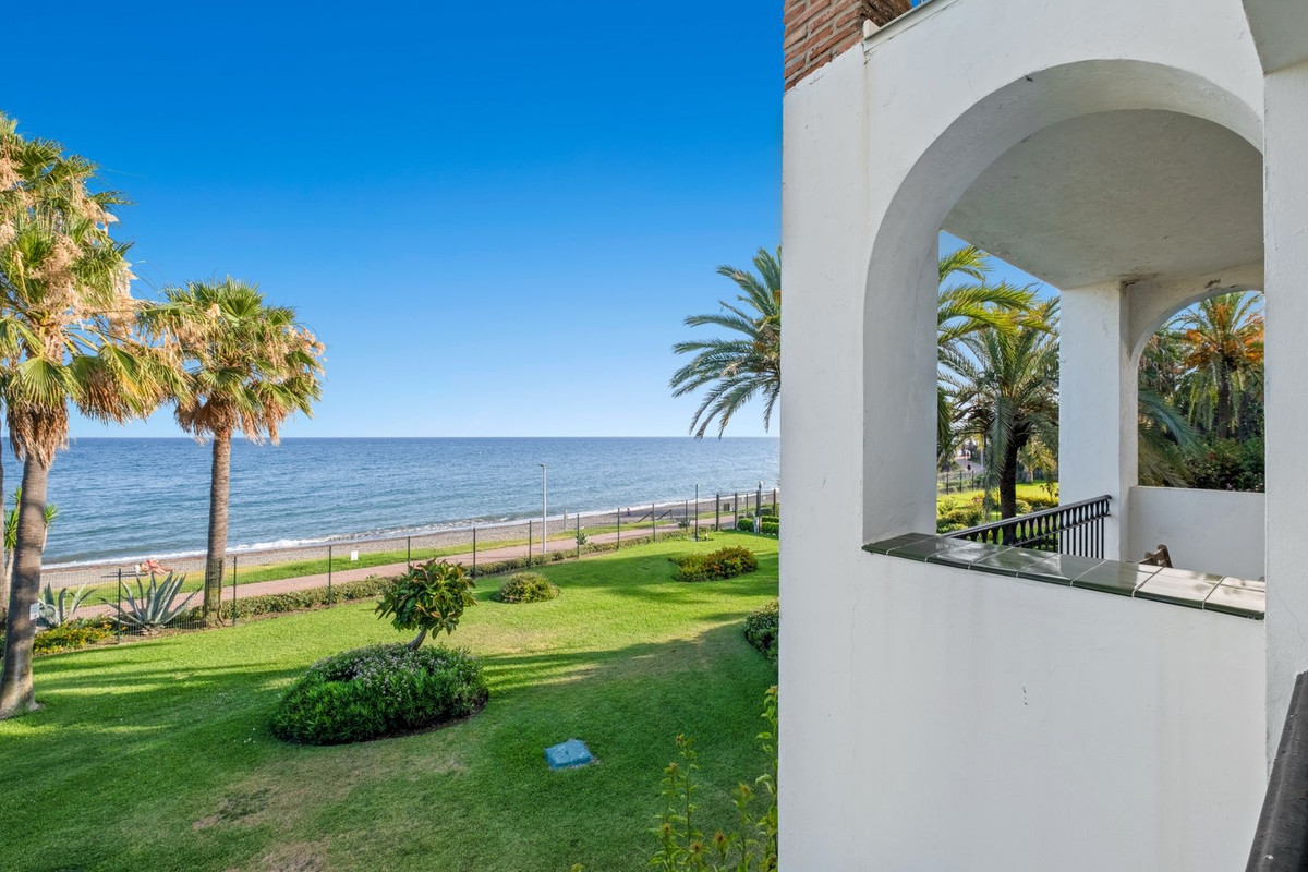 Photo 16 Middle Floor Apartment Estepona, Costa del Sol, Málaga – R5108536