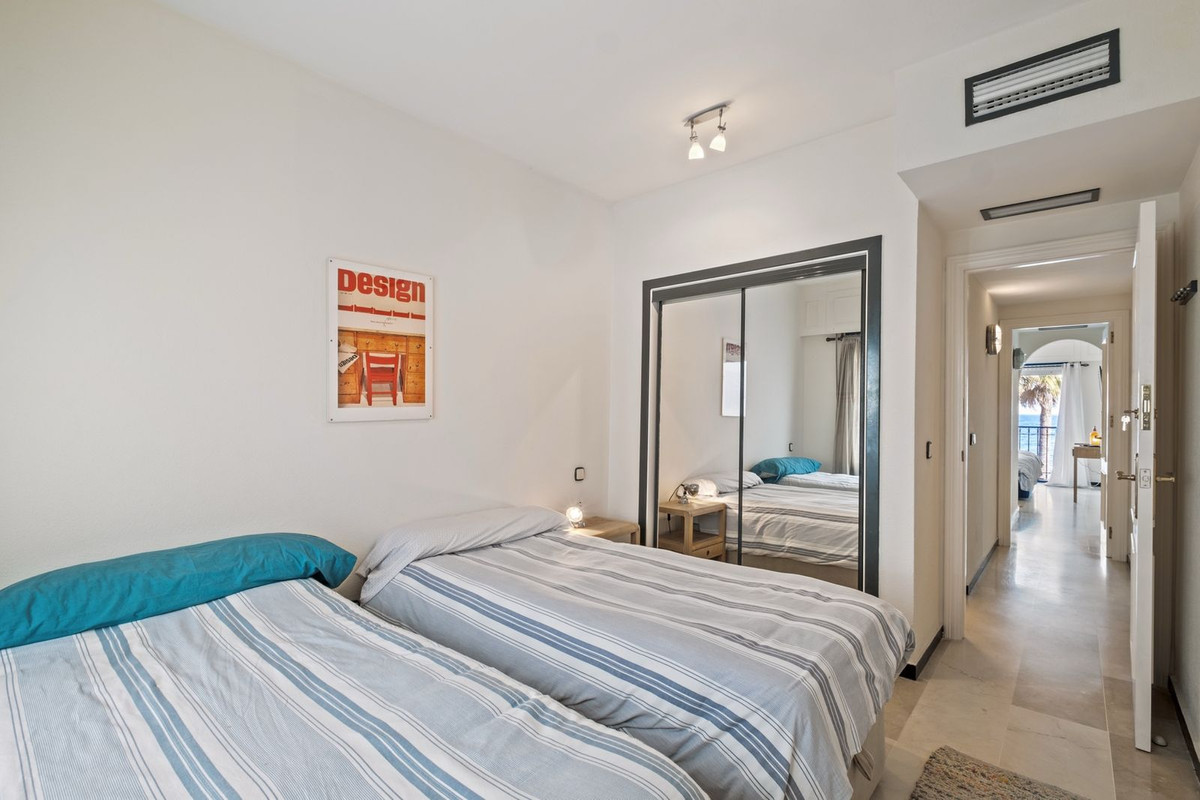 Photo 19 Middle Floor Apartment Estepona, Costa del Sol, Málaga – R5108536
