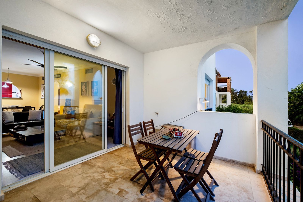 Photo 33 Middle Floor Apartment Estepona, Costa del Sol, Málaga – R5108536