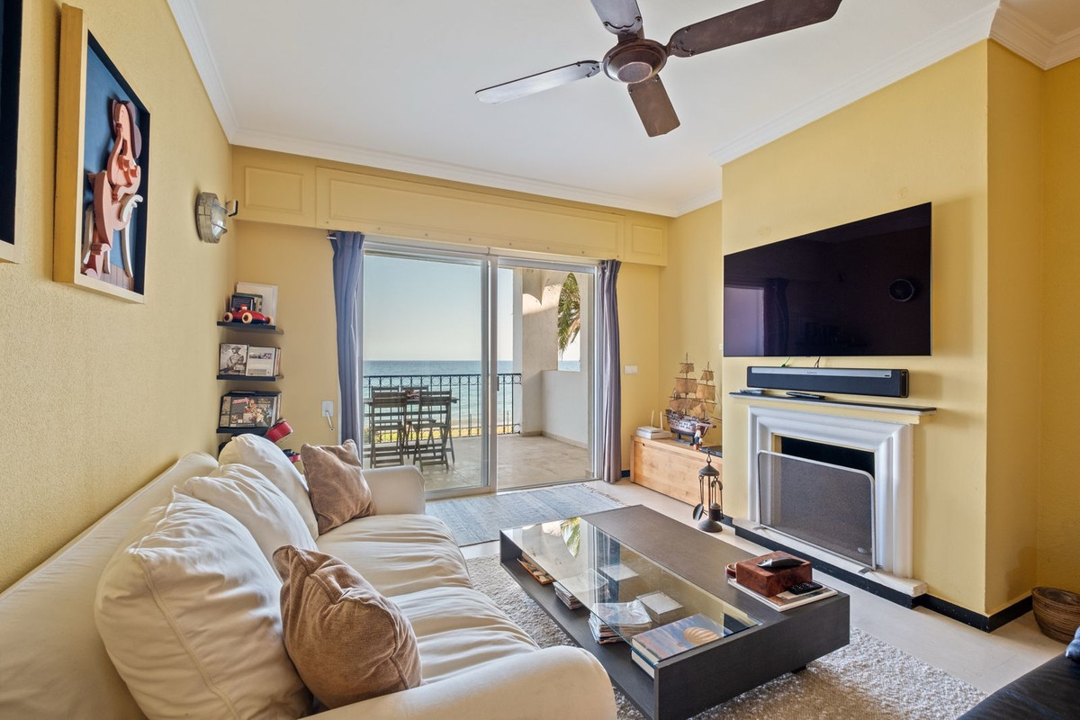 Photo 8 Middle Floor Apartment Estepona, Costa del Sol, Málaga – R5108536