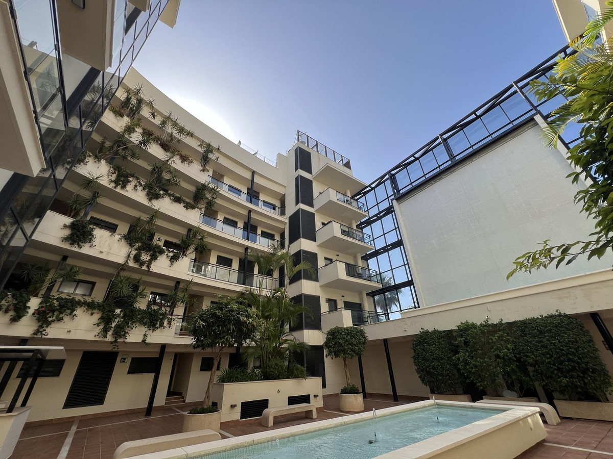 Photo 4 Middle Floor Apartment New Golden Mile, Costa del Sol, Málaga – R5081125