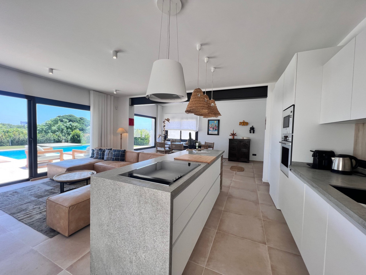 Photo 9 Detached Villa Estepona, Costa del Sol, Málaga – R5106574