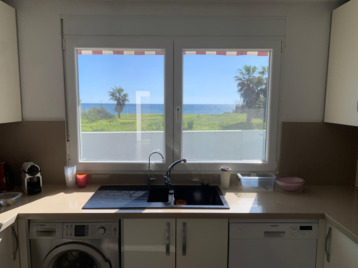 Photo 6 Detached Villa Estepona, Costa del Sol, Málaga – R4956505