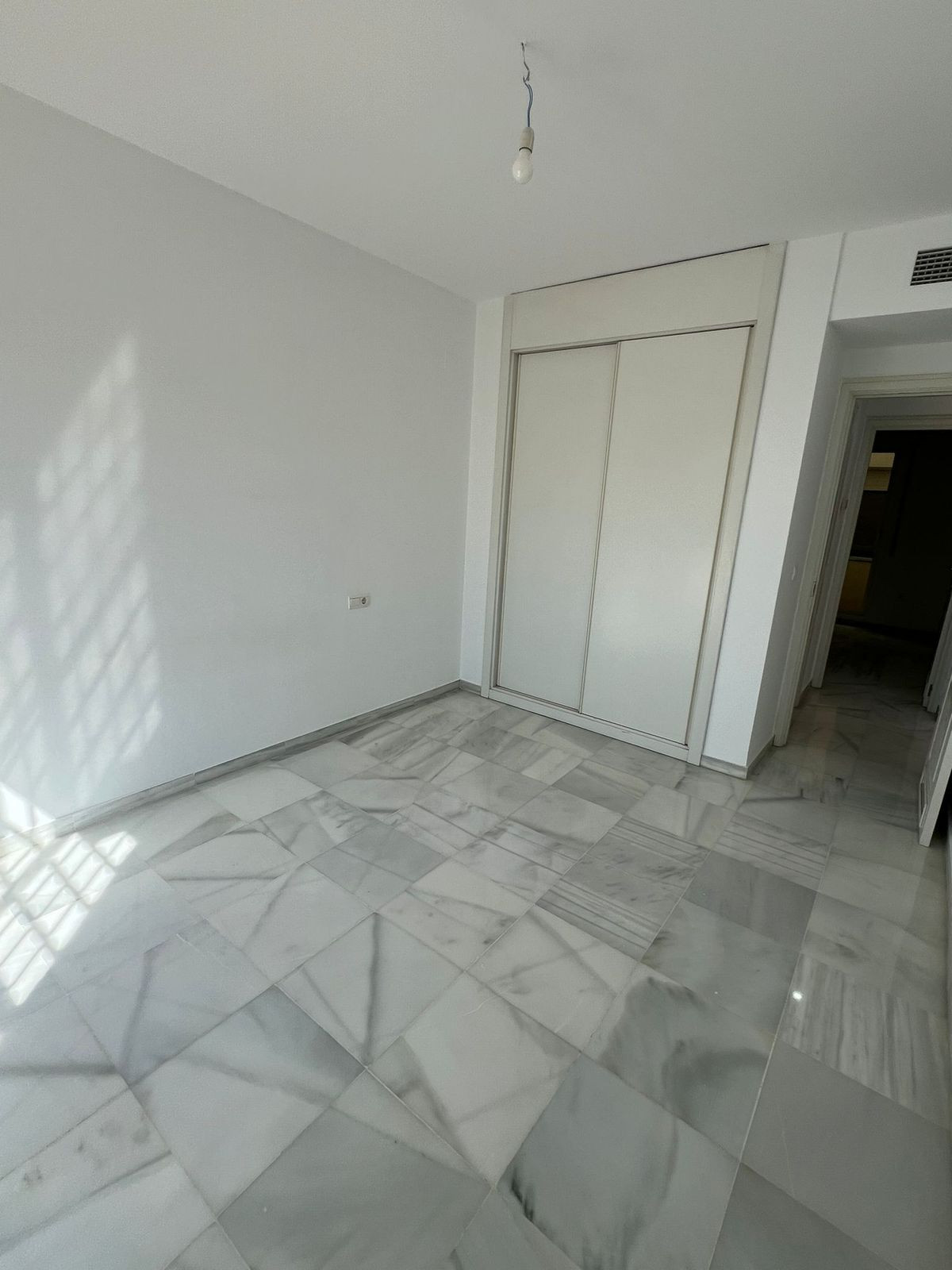 Photo 11 Ground Floor Apartment Nueva Andalucía, Costa del Sol, Málaga – R5084284