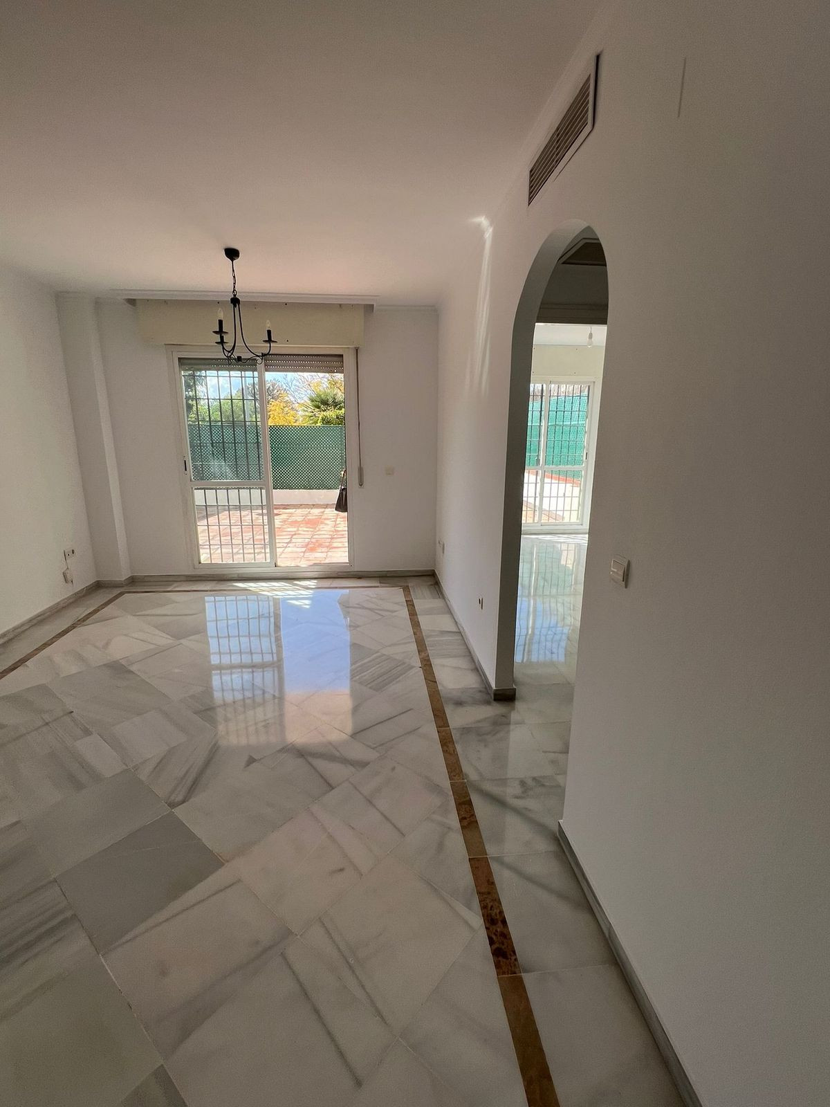 Photo 8 Ground Floor Apartment Nueva Andalucía, Costa del Sol, Málaga – R5084284
