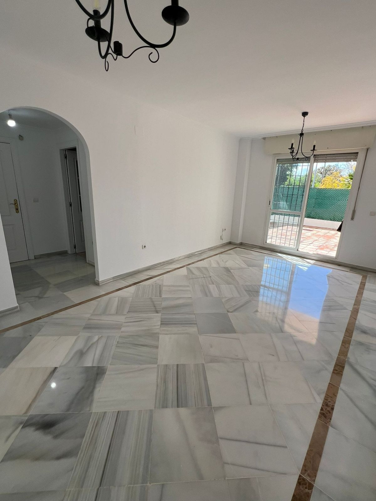 Photo 9 Ground Floor Apartment Nueva Andalucía, Costa del Sol, Málaga – R5084284