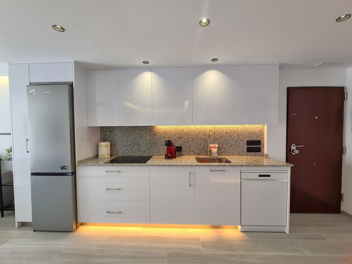 Photo 4 Top Floor Apartment Estepona, Costa del Sol, Málaga – R5080939