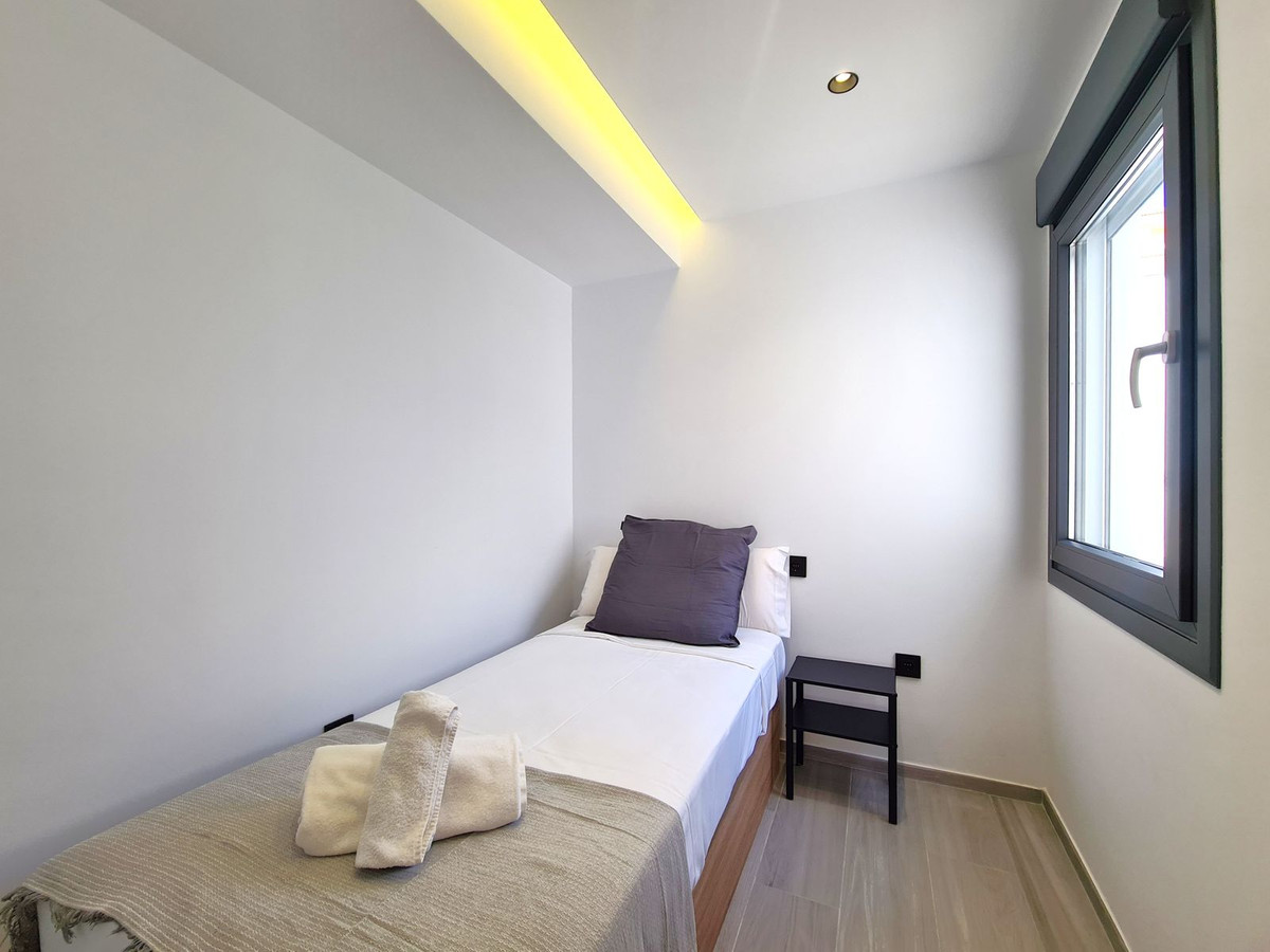 Photo 35 Top Floor Apartment Estepona, Costa del Sol, Málaga – R5080939