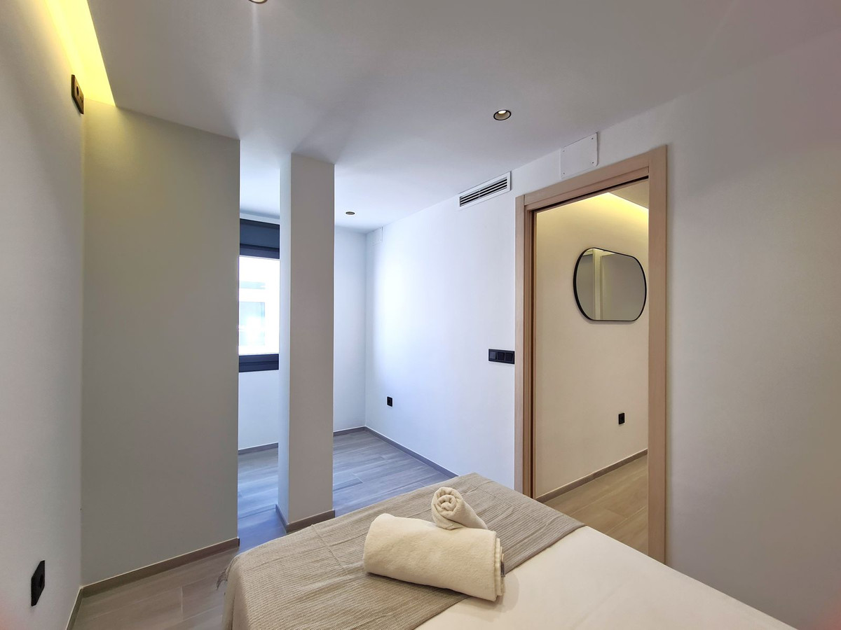 Photo 37 Top Floor Apartment Estepona, Costa del Sol, Málaga – R5080939