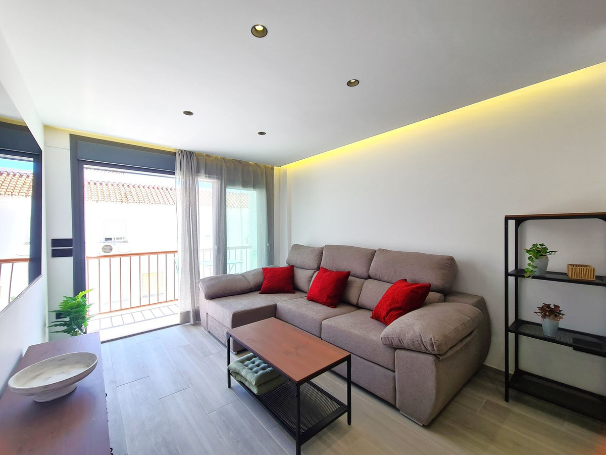 Photo 9 Top Floor Apartment Estepona, Costa del Sol, Málaga – R5080939