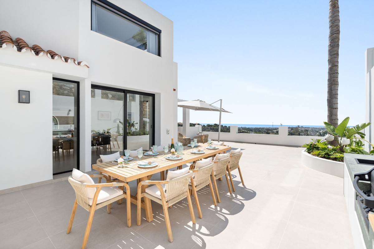 Photo 11 Detached Villa Nueva Andalucía, Costa del Sol, Málaga – R5105161